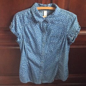 no boundaries: denim button down shirt